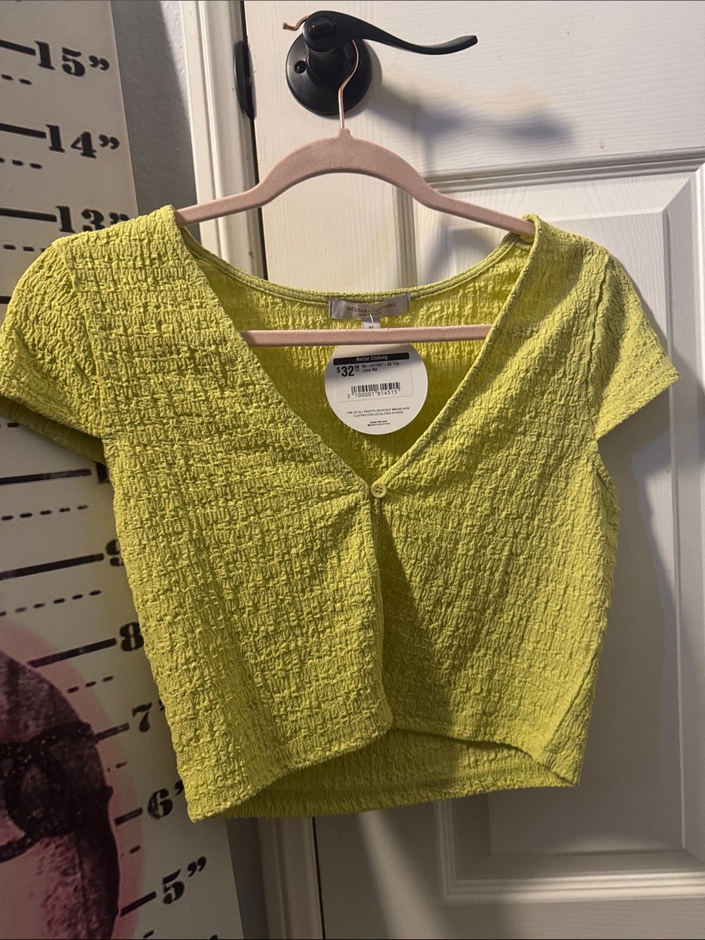Textured V-Neck Cropped Top in Yellow-Green